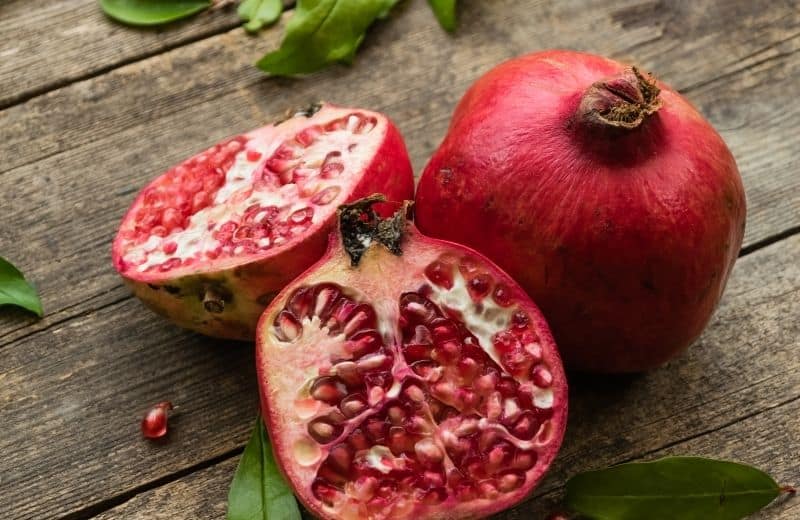 Pomegranate compound with anti-aging effects
