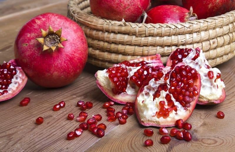 Natural Glowing Skin-Pomegranate